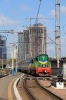 UZ ChME3T-5516 shunts a set of stock out of Kyiv Pas