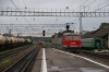 RZD ChS7-053 is removed from 001P 1705 Moskva Rizhsky - Riga at Volokolamsk, RZD TEP70-0240 can be seen waiting in the distance to take over