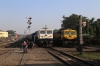 JMP WDP4D 40429 arrives into Jamalpur Jn with 13071 2135 (P) Howrah - Jamalpur Jn while UDL WDG4D 70487 waits to work a freight