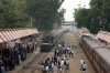 SIKR outbased FL YDM4 6637 waits at Ringas Jct with 52085 0615 Jaipur - Churu; meanwhile SIKR outbased FL YDM4 6733 arrives with 02082 0420 Churu - Jaipur