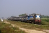 LKO WDM2 16780 arrives Lohta with 54292 0515 Pratapgarh - Varanasi