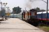 LDH WDM2 17666 runs through Delhi Sarai Rohilla with an empty stock