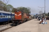 Shakti 14993 hammers through Ahmadpur with a loaded tank train