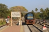 SLR Class M10 (DLW 2300HP Alco) 914 at Kankesanthurai after arriving with 4077 0550 Mount Lavinia - Kankesanthurai