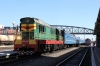 UZ ChME3-6040 drops additional coaches onto 144L 1350 Voroktha - Kyip Pas. at Ivano Frankivsk; UZ 2M62-1051a/b T&T 6434 1728 Ivano Frankivsk - Kolomiya in the adjacent platform