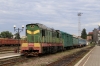 UZ ChME3T-6352 shunts two wagons onto the two coaches that will form 961 1835 Chernivtsi - Storozhynets; ChME3-2628 would work the train